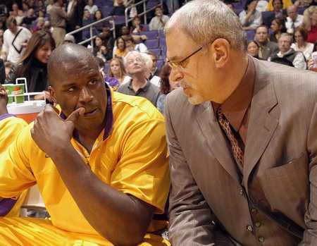 队贡献力量 队贡献力量